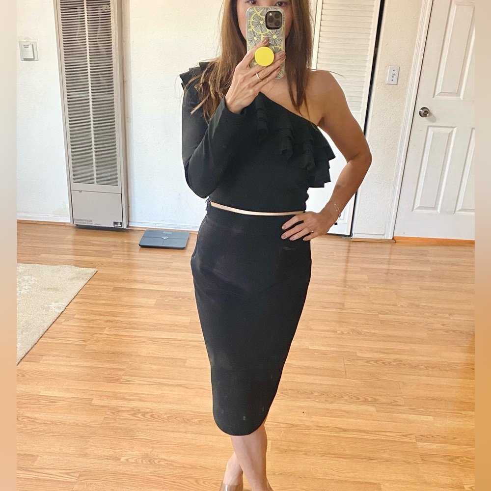 Zara NEW w/tag 2 piece crop top midi skirt w/zip